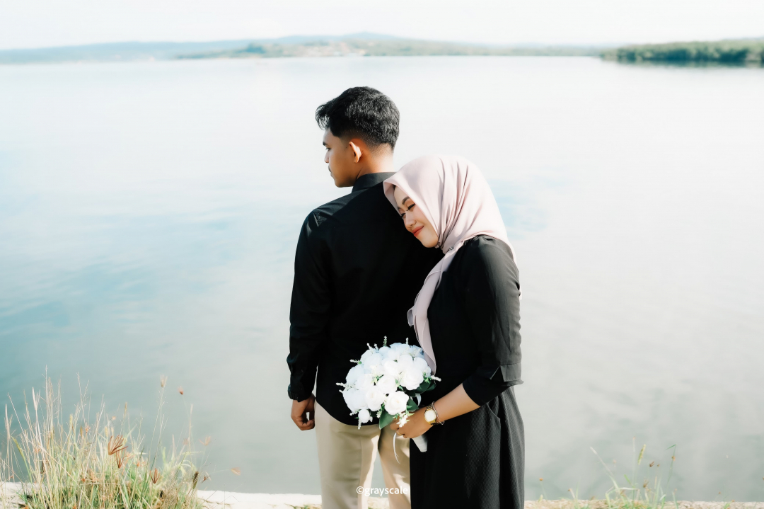 https://NaZila-Dan-SaPta.webnikah.com/dirmember/00000028/Nazila_Sapta/photo-275679-324666-l-202506191102.jpg